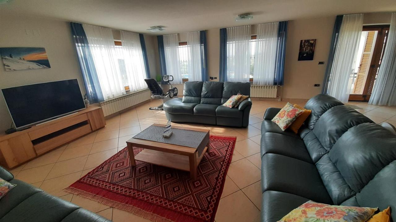 Relax Vila Kampel Koper Eksteriør billede